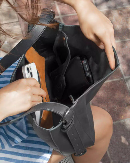 Ellington Leather Hobo Bag > Handbag > Leather-Onyx-Mission Mercantile Leather Goods